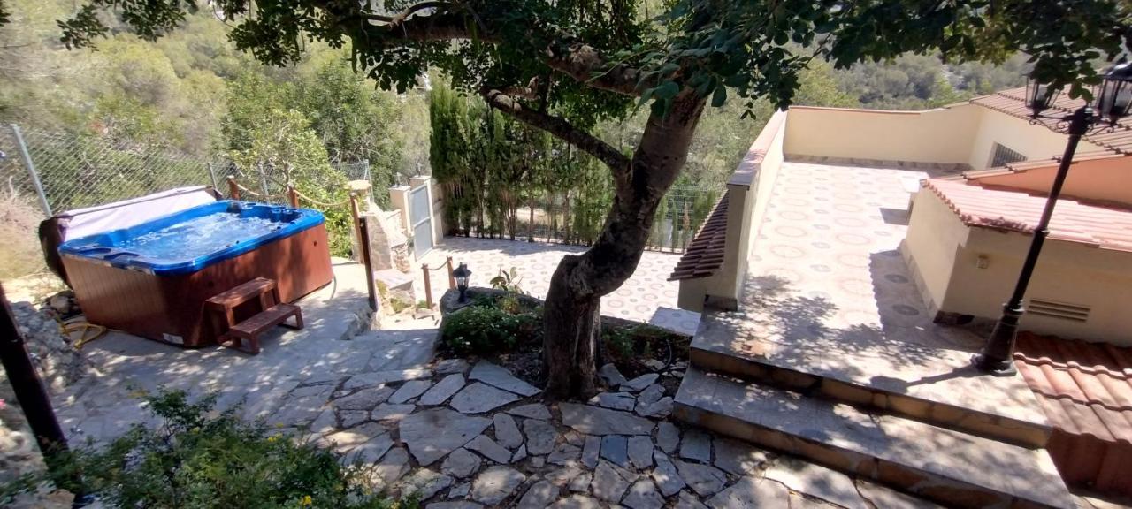 Silom House Vila Sant Pere De Ribes Exterior foto