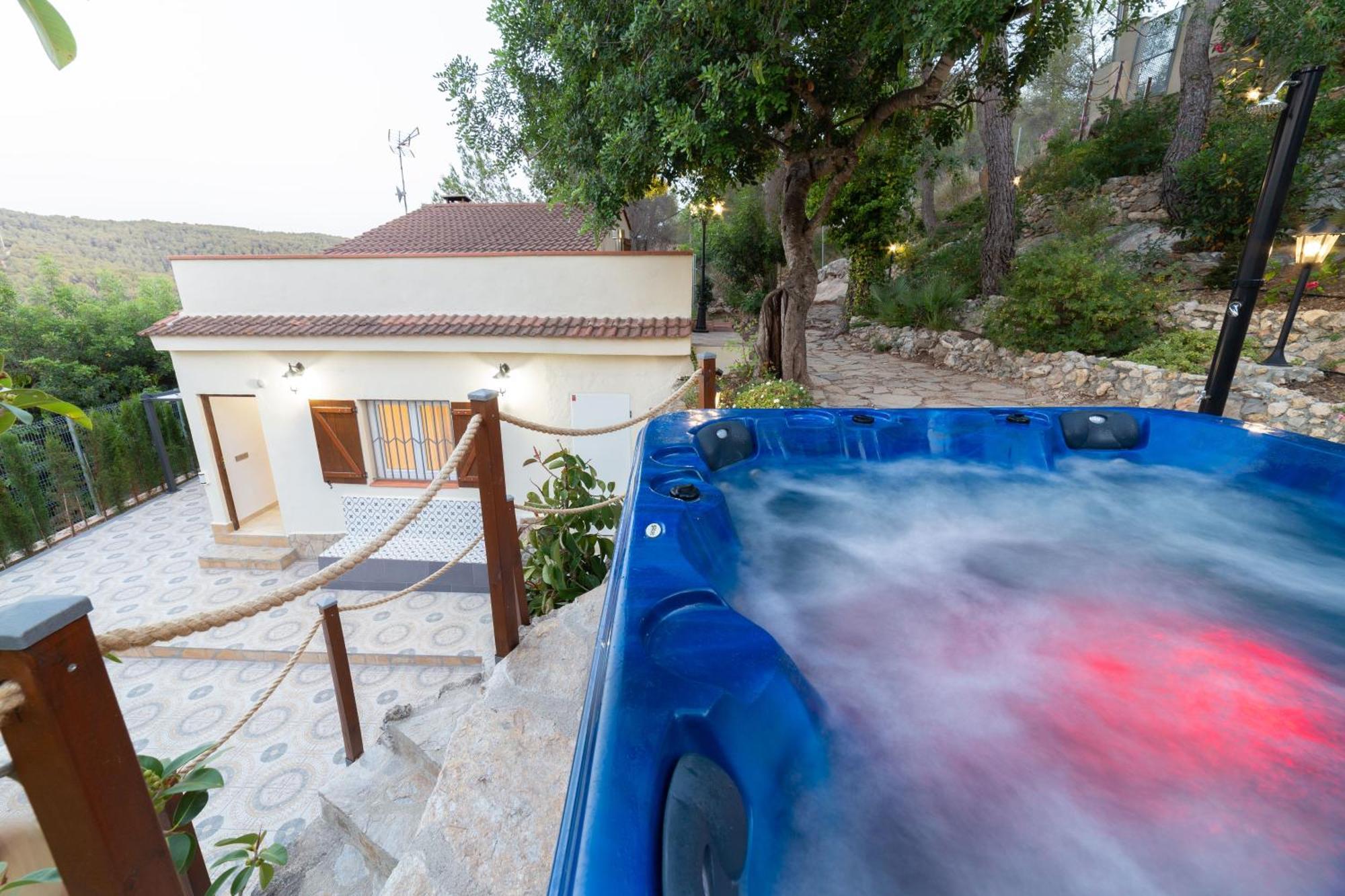 Silom House Vila Sant Pere De Ribes Exterior foto