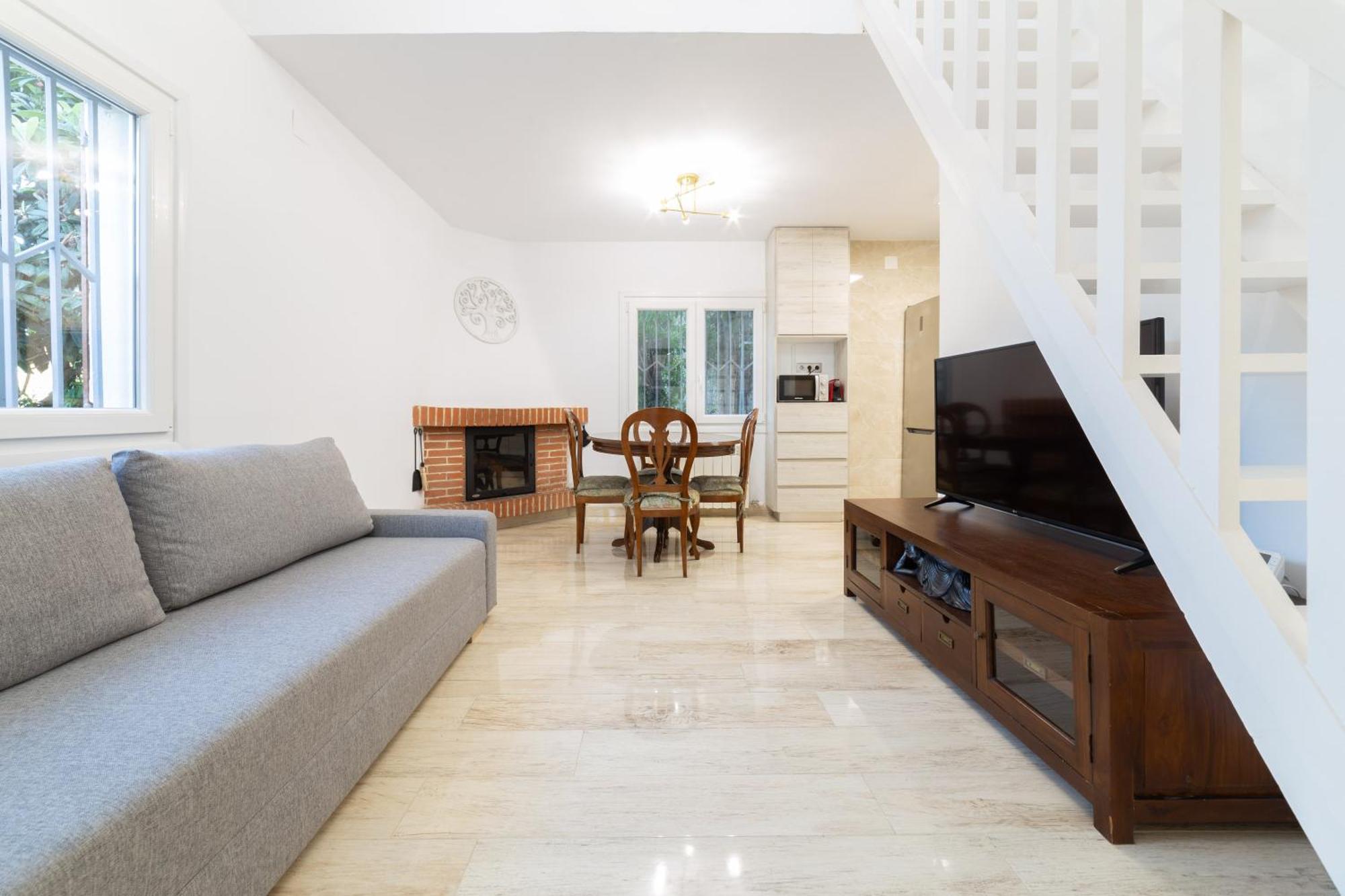 Silom House Vila Sant Pere De Ribes Exterior foto